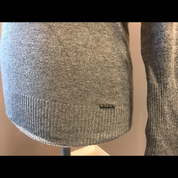 Grey sweater - Picture 2 of 3